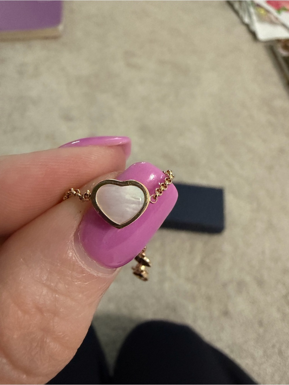Chopard Women's Rose Gold Happy Heart Mother of Pearl Bracelet - Picture 5 of 6